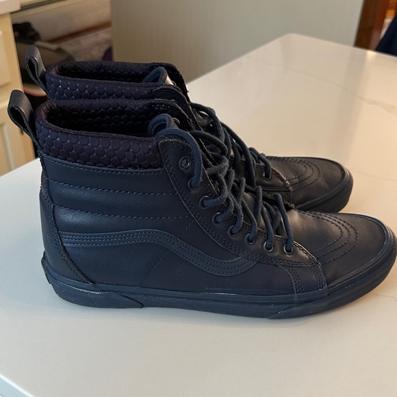 Vans Navy High-Top MTE Sneakers - Picture 3 of 7
